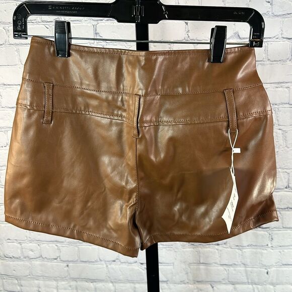 🤎 RAMISU Brown Faux Leather Shorts | Size S - Picture 3 of 5